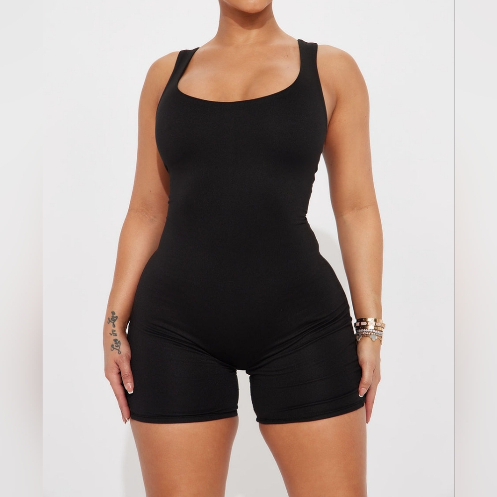 Fashion Nova Janet double lined romper black size M